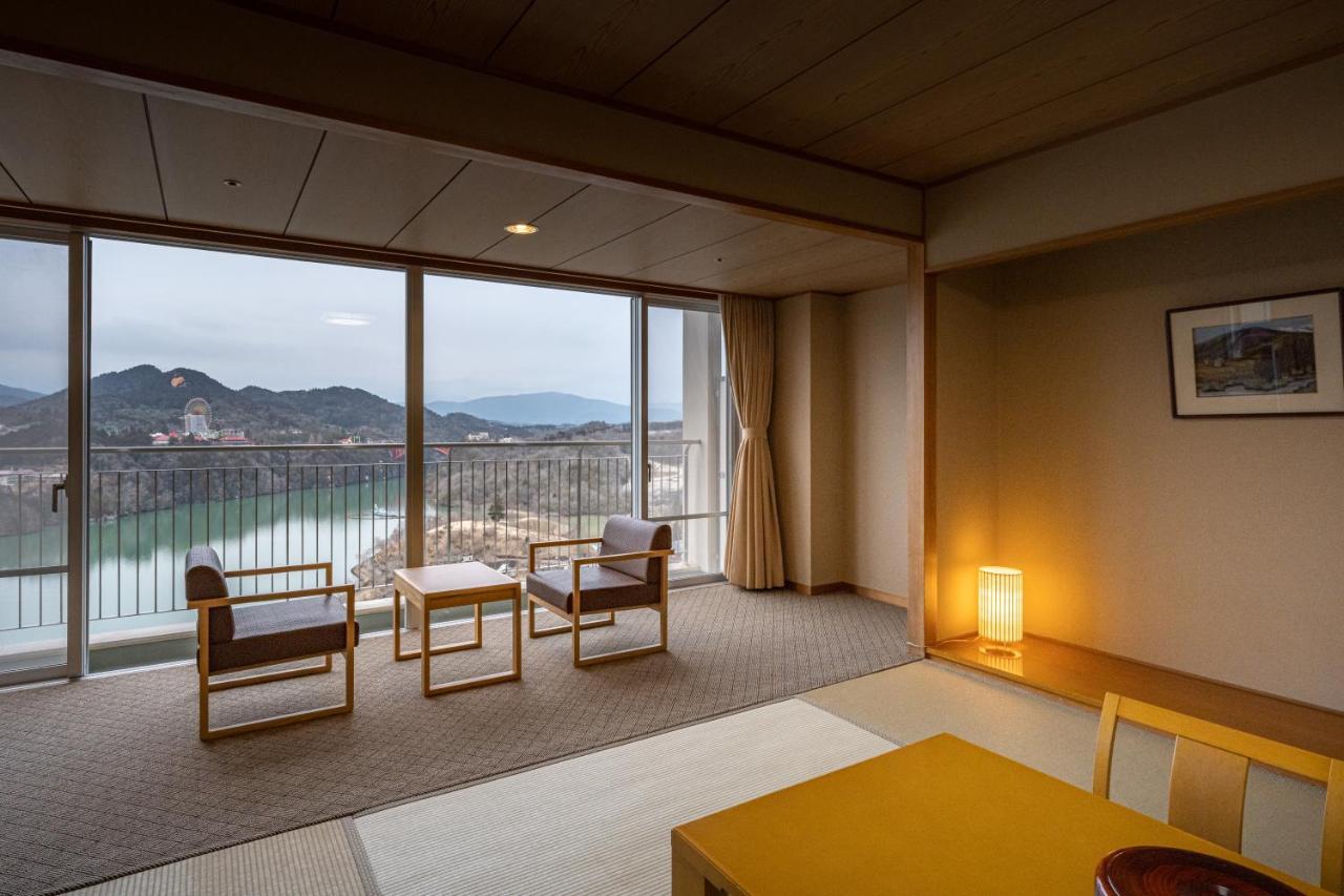 Enakyo Onsen Hotel Yuzuriha Exterior foto